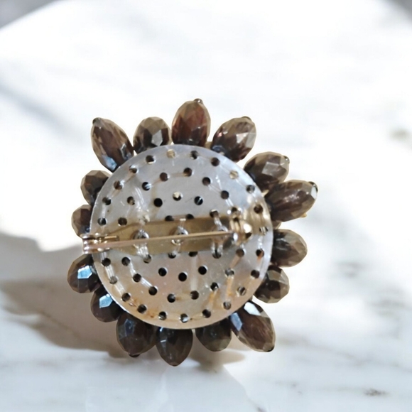 Vintage Faceted Black Glass Flower Pin Brooch - Picture 3 of 4